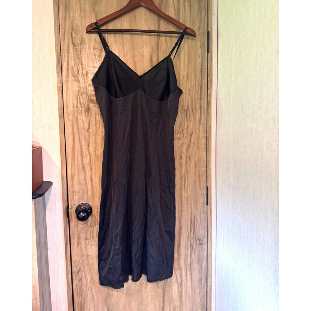 Vintage Vanity Fair Women's Black Nylon Full Slip Lace Trim Adjustable Straps